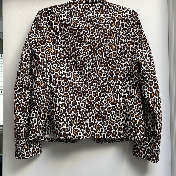 J. Crew NWT Woman’s Animal Print blazer, size, Beautiful!! - Picture 10 of 10